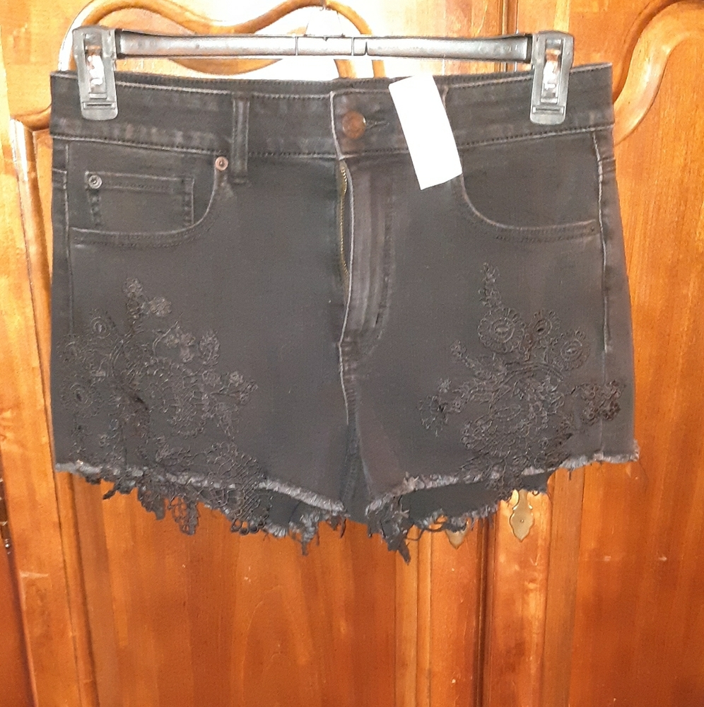 AE Shorts NWT